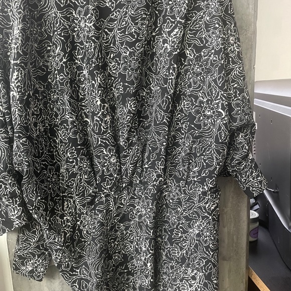 Zara's floral black and white kimono with elastic waist size L - Picture 5 of 6